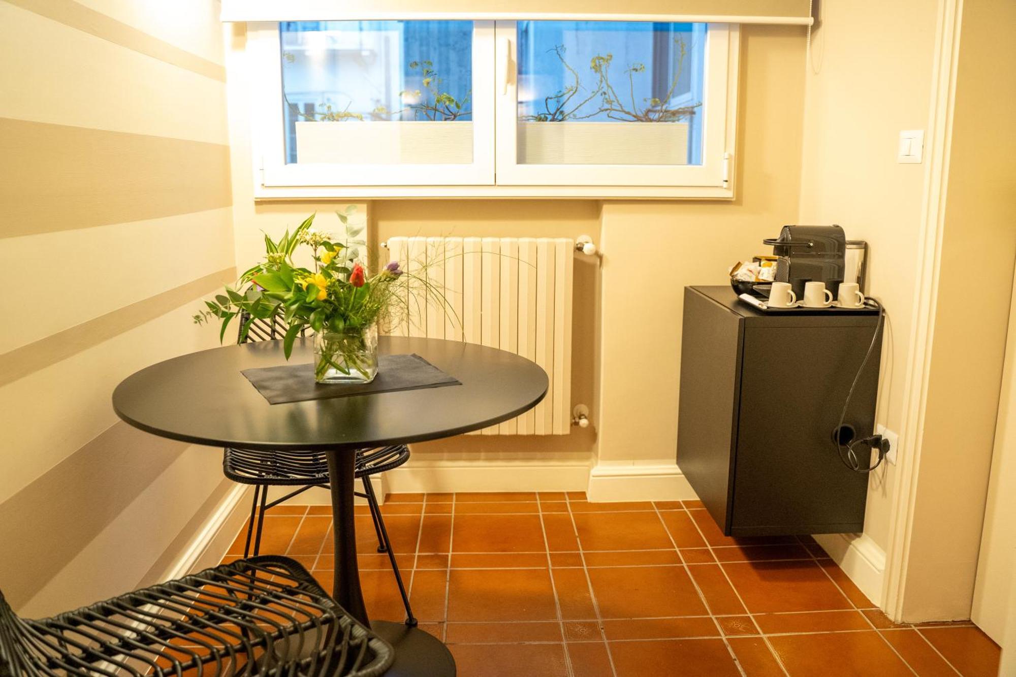 Casa Almika Principe Amedeo Hotel Bari Buitenkant foto