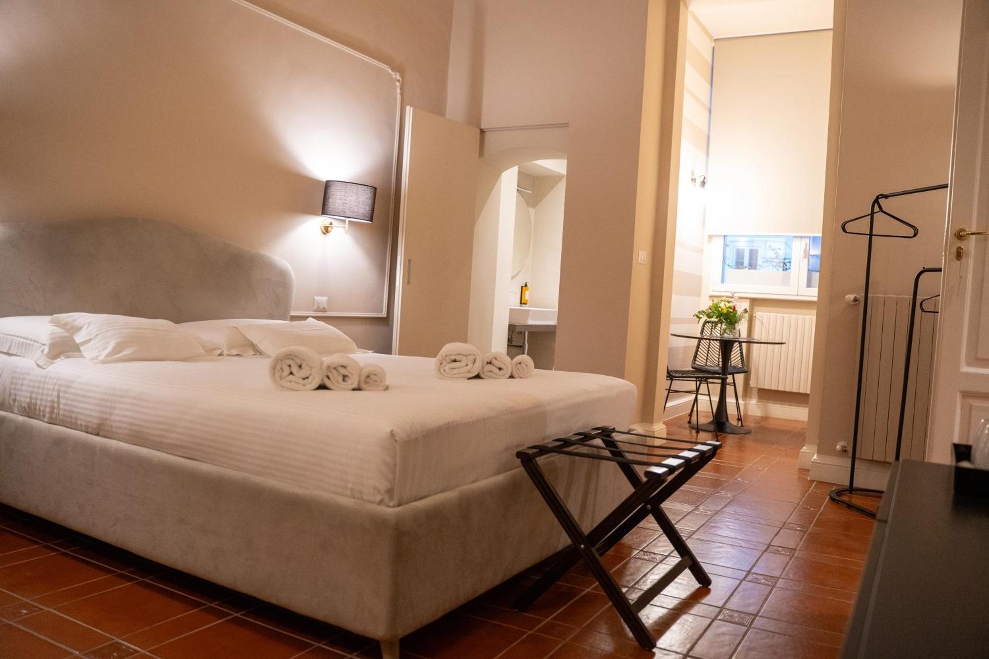 Casa Almika Principe Amedeo Hotel Bari Buitenkant foto