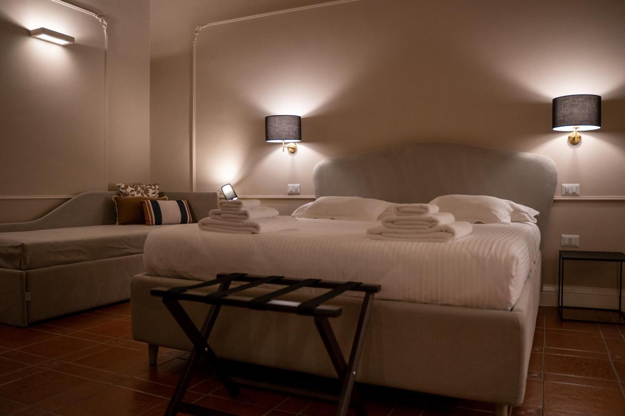 Casa Almika Principe Amedeo Hotel Bari Buitenkant foto