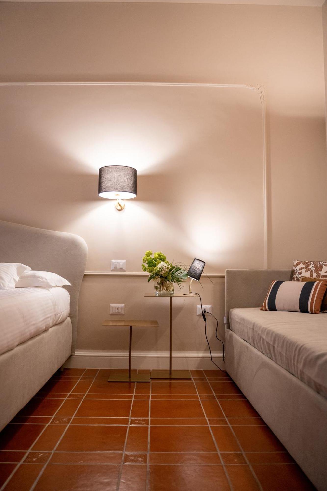 Casa Almika Principe Amedeo Hotel Bari Buitenkant foto