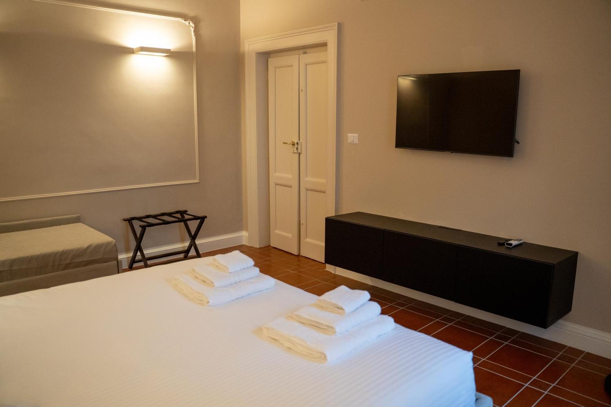 Casa Almika Principe Amedeo Hotel Bari Buitenkant foto