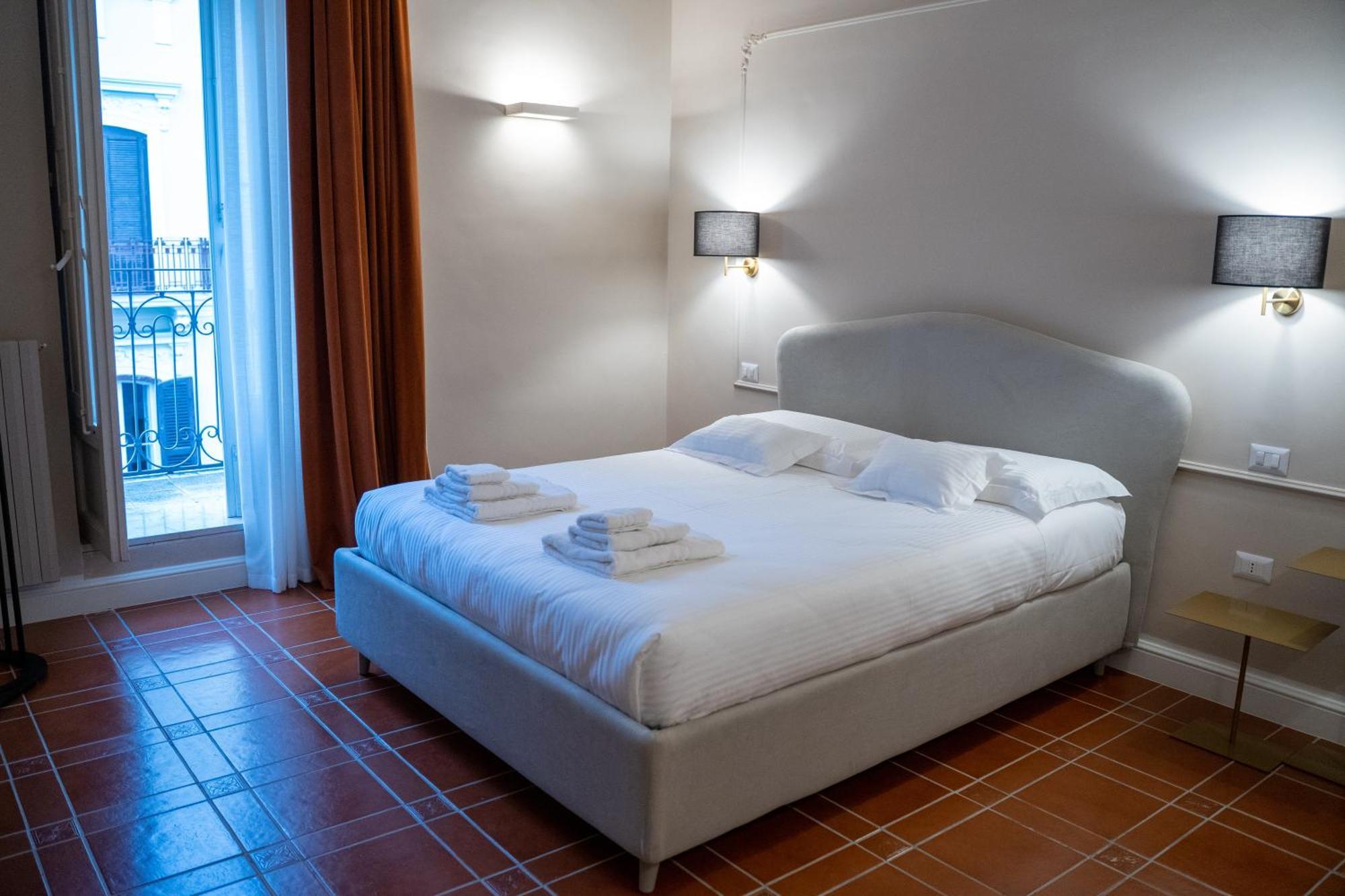 Casa Almika Principe Amedeo Hotel Bari Buitenkant foto